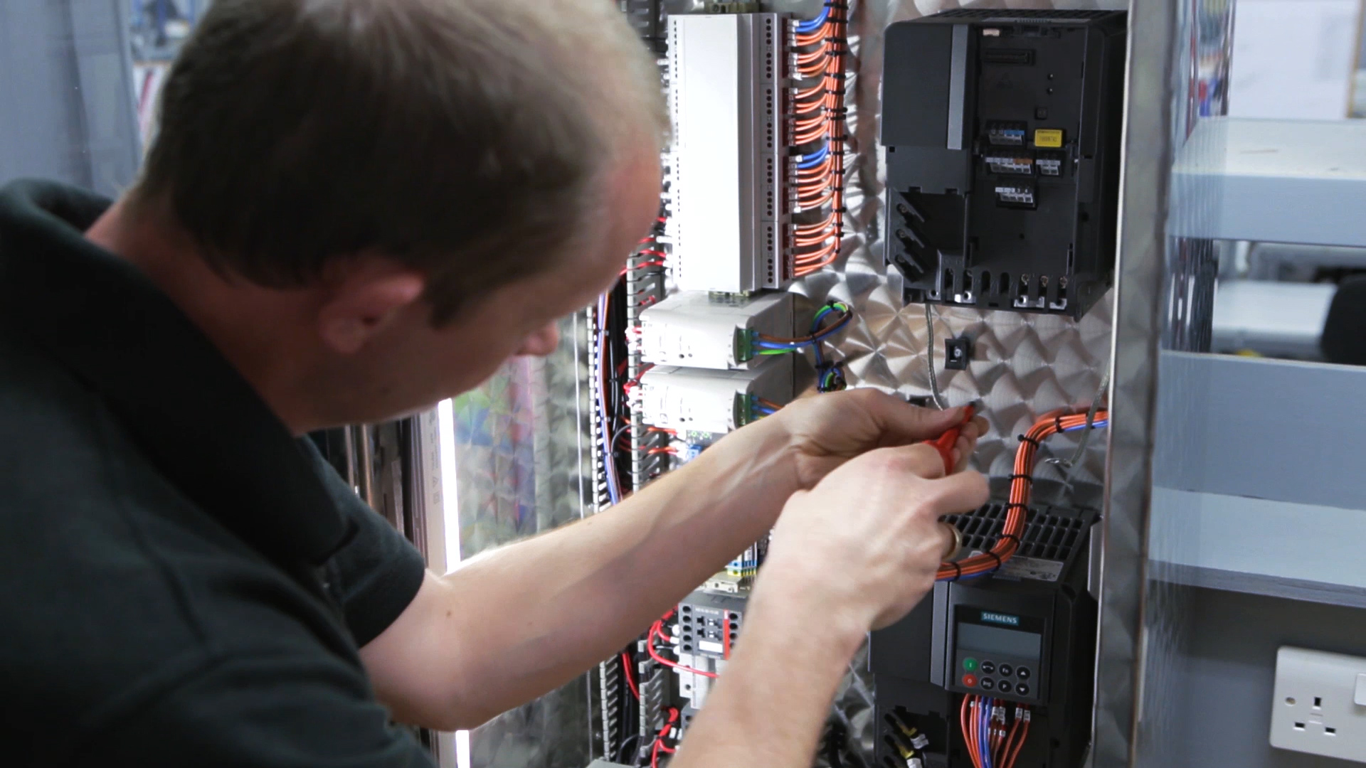 panel_wiring3